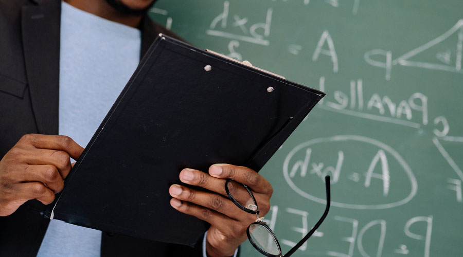 TCC para Ensino Médio: 50 ideias de temas para se inspirar Melhores temas para TCC Ensino Médio