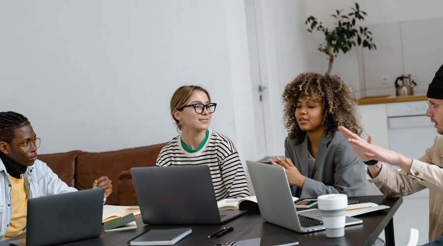Relevância em Pesquisa: fatores que impulsionam o impacto científico e social.