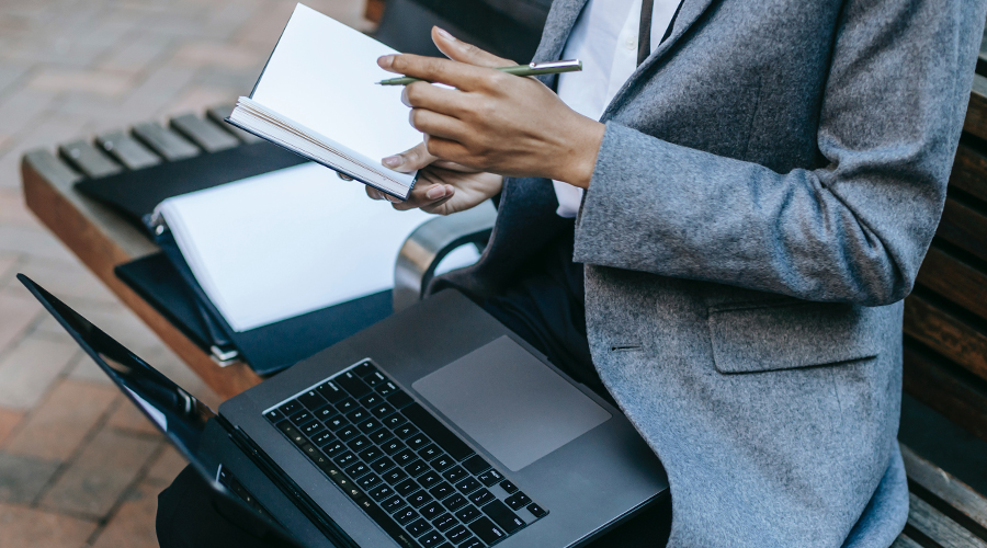 Descubra como escolher o tema perfeito para seu TCC em engenharia mecânica Estratégias para alinhar interesses e avaliar a viabilidade de temas